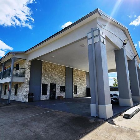 Scottish Inn & Suites Wharton Екстериор снимка