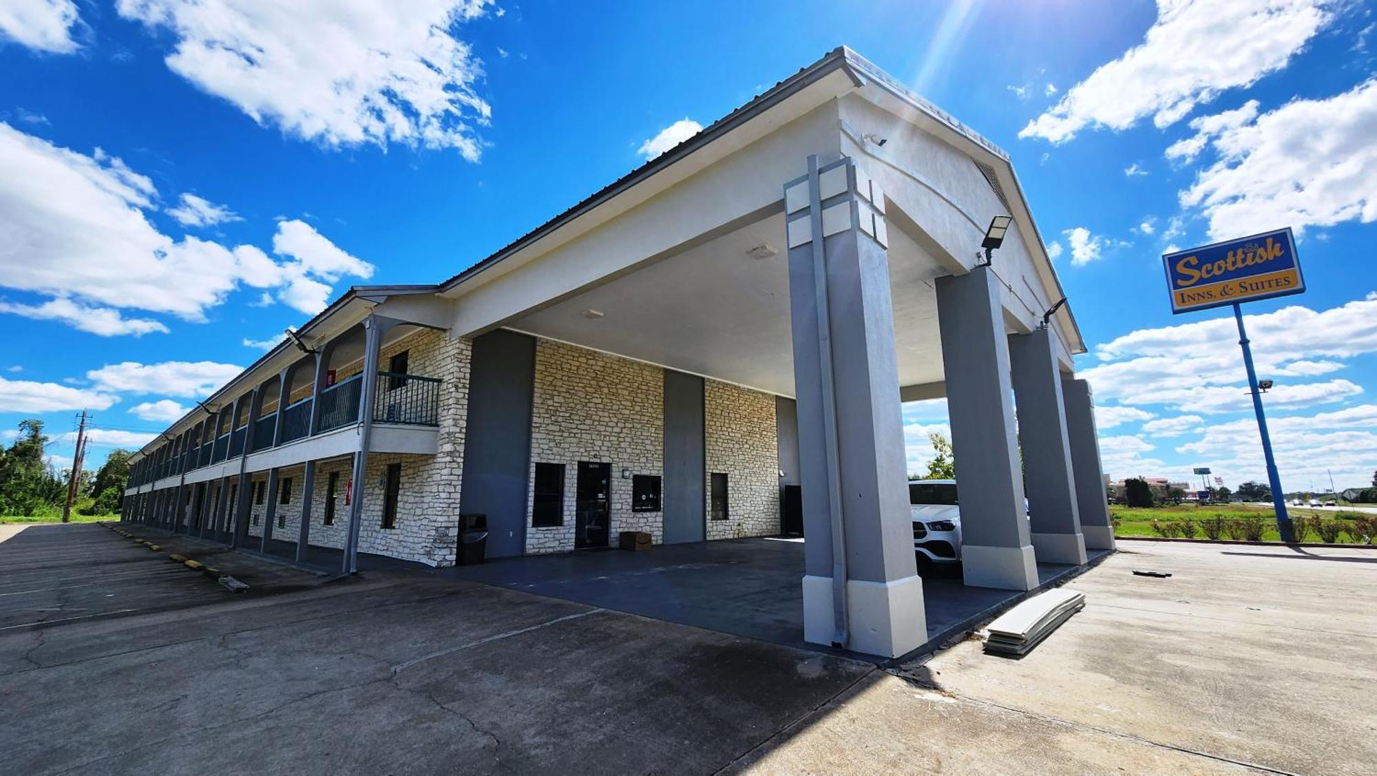 Scottish Inn & Suites Wharton Екстериор снимка