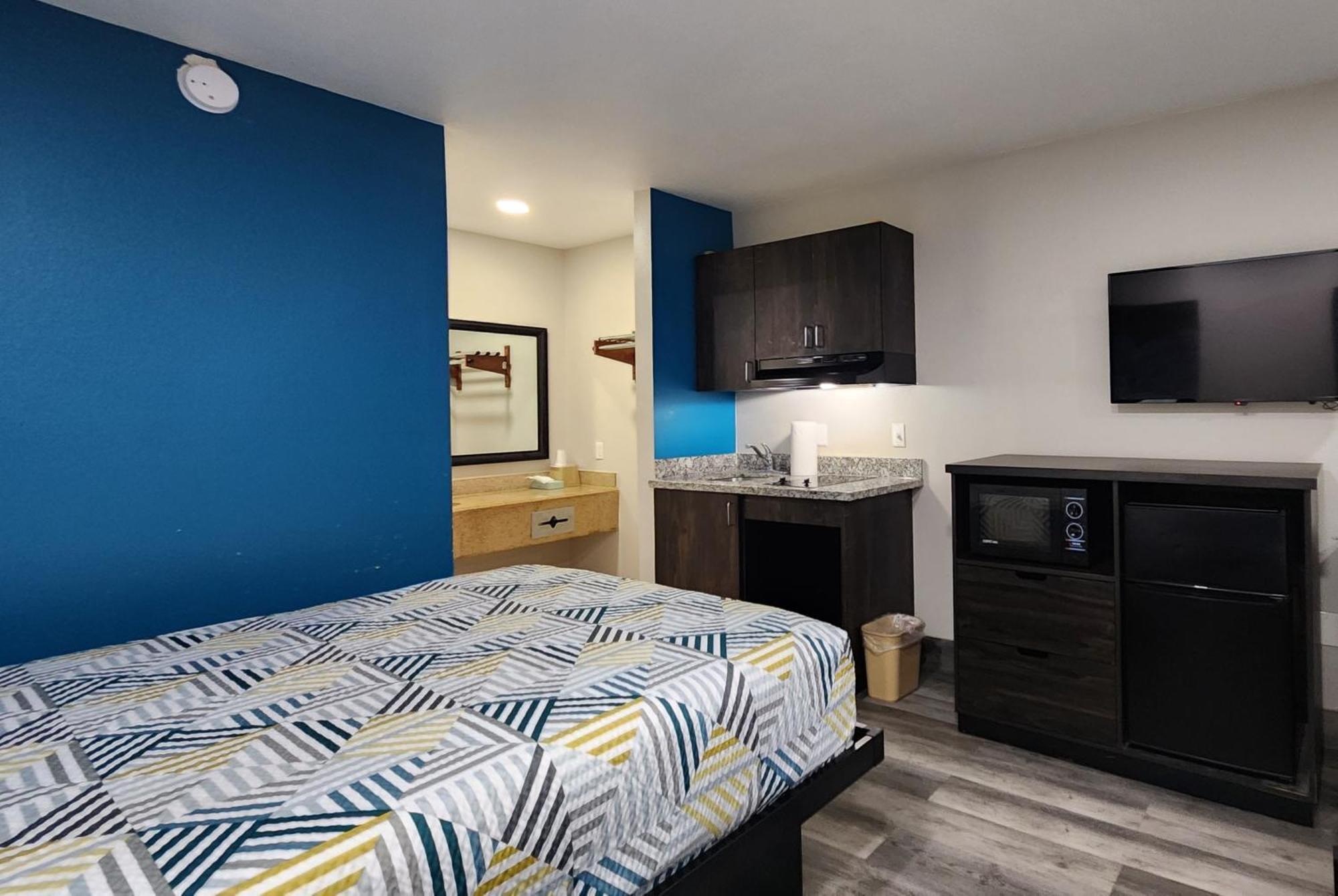 Scottish Inn & Suites Wharton Екстериор снимка